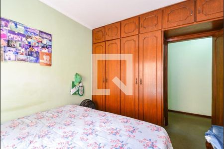 Casa à venda com 3 quartos, 250m² em Vila Monumento, São Paulo