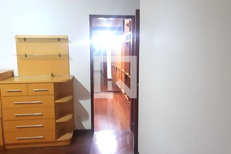 Casa à venda com 4 quartos, 615m² em Jardim da Gloria, São Paulo