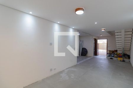 Sala de casa à venda com 4 quartos, 182m² em Vila Siria, São Paulo