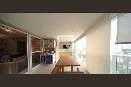 Apartamento à venda com 3 quartos, 108m² em Vila Bertioga, São Paulo