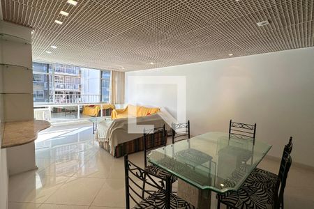 Sala de apartamento à venda com 3 quartos, 165m² em Copacabana, Rio de Janeiro
