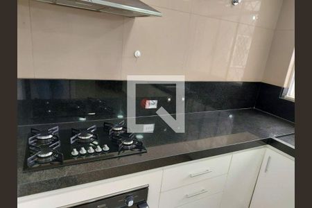 Casa à venda com 2 quartos, 160m² em Chácara Santo Antônio (Zona Leste), São Paulo