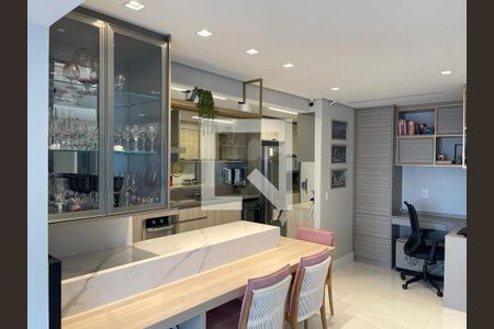 Apartamento à venda com 3 quartos, 137m² em Chácara Santo Antônio, São Paulo