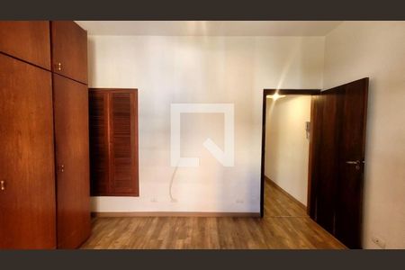 Casa à venda com 3 quartos, 120m² em Cerqueira César, São Paulo