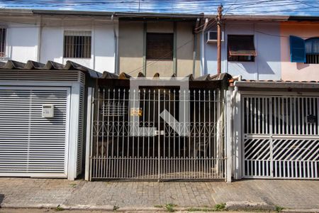 Fachada de casa à venda com 2 quartos, 70m² em Jardim Trussardi, São Paulo