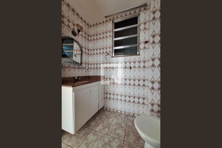 Banheiro de apartamento à venda com 1 quarto, 70m² em Fonseca, Niterói