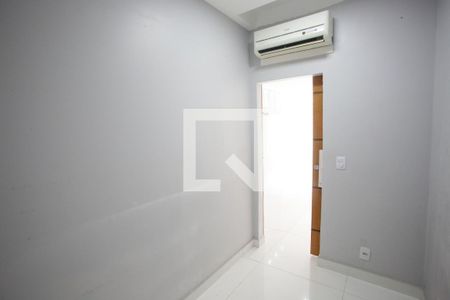 Quarto 1 de casa para alugar com 3 quartos, 180m² em Taquara, Rio de Janeiro