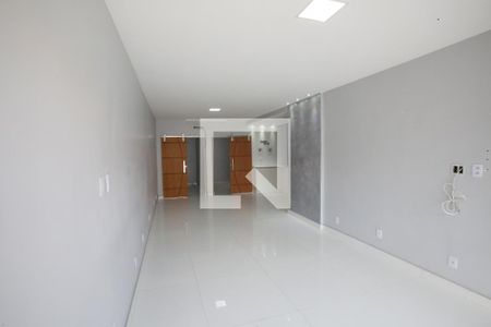 Sala de casa para alugar com 3 quartos, 180m² em Taquara, Rio de Janeiro