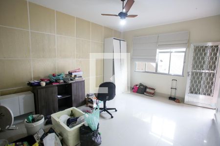 Sala de casa para alugar com 2 quartos, 120m² em Taquara, Rio de Janeiro
