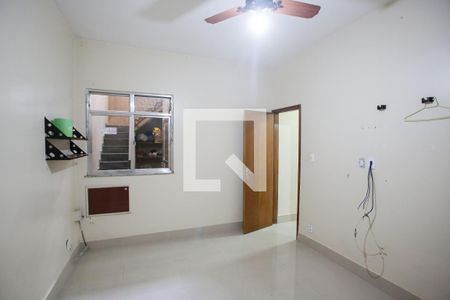 Quarto 1 de casa para alugar com 2 quartos, 120m² em Taquara, Rio de Janeiro