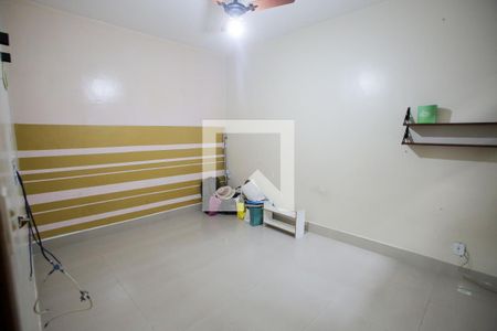 Quarto 1 de casa para alugar com 2 quartos, 120m² em Taquara, Rio de Janeiro