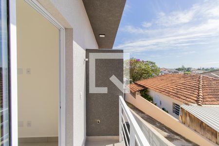 Varanda  de kitnet/studio para alugar com 1 quarto, 28m² em Vila Santo Antônio, Cotia