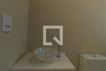 Banheiro - torneira de kitnet/studio para alugar com 1 quarto, 28m² em Vila Santo Antônio, Cotia