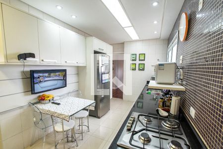Cozinha de apartamento à venda com 3 quartos, 171m² em Jardim Vila Mariana, São Paulo
