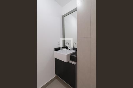 Banheiro de kitnet/studio à venda com 1 quarto, 24m² em Vila Olímpia, São Paulo