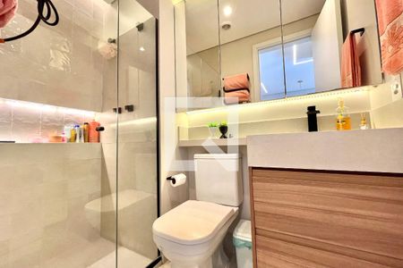 Banheiro de apartamento para alugar com 1 quarto, 30m² em Jardim Prudência, São Paulo