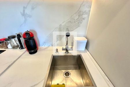 Cozinha de apartamento para alugar com 1 quarto, 30m² em Jardim Prudência, São Paulo