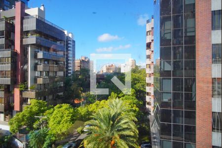 Varanda da Sala_vista de apartamento à venda com 3 quartos, 164m² em Auxiliadora, Porto Alegre