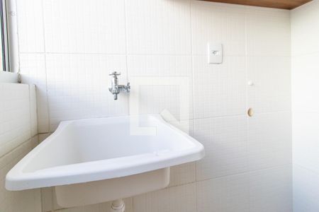 Detalhe da área de serviço de apartamento para alugar com 2 quartos, 44m² em Afonso Pena, São José dos Pinhais