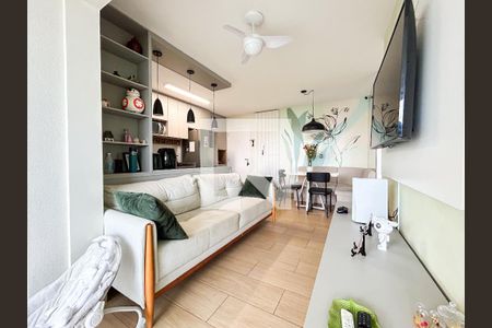Sala de apartamento para alugar com 2 quartos, 66m² em Santo Amaro, São Paulo