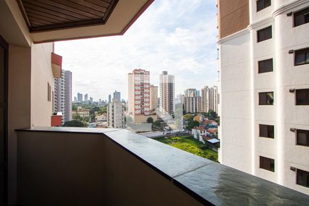 Varanda da sala de apartamento à venda com 3 quartos, 180m² em Vila Bastos, Santo André