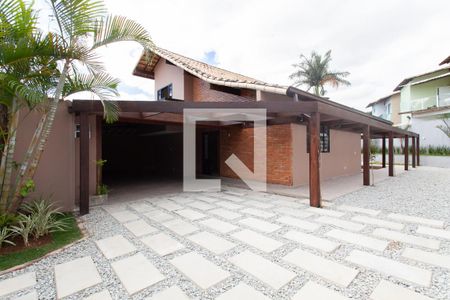 Fachada de casa à venda com 3 quartos, 600m² em Trevo, Belo Horizonte