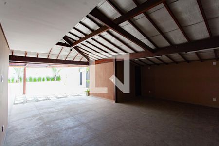 Garagem de casa à venda com 3 quartos, 600m² em Trevo, Belo Horizonte