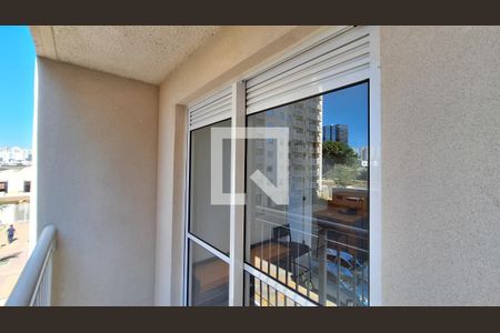 Varanda de apartamento para alugar com 1 quarto, 26m² em Parque Industrial Tomas Edson, São Paulo