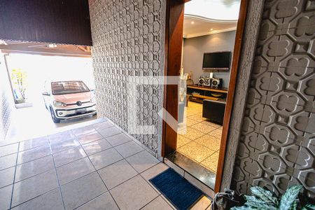 Garagem de casa para alugar com 4 quartos, 315m² em Itapoã, Belo Horizonte