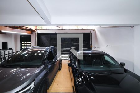 Garagem de casa à venda com 5 quartos, 550m² em Cursino, São Paulo