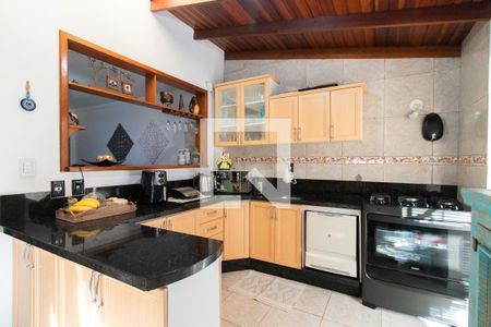 Cozinha de casa à venda com 3 quartos, 180m² em Nonoai, Porto Alegre