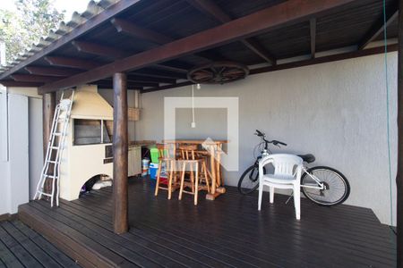 Churrasqueira de casa à venda com 3 quartos, 180m² em Nonoai, Porto Alegre
