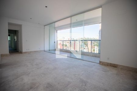 Sala de apartamento à venda com 4 quartos, 131m² em Lourdes, Belo Horizonte