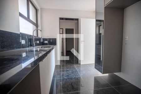 Cozinha de apartamento à venda com 4 quartos, 131m² em Lourdes, Belo Horizonte