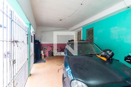 Garagem de casa à venda com 7 quartos, 200m² em Vila Verde, São Paulo