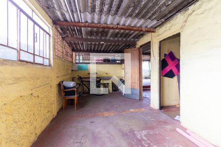 Área de Serviço Compartilhada de casa à venda com 7 quartos, 200m² em Vila Verde, São Paulo