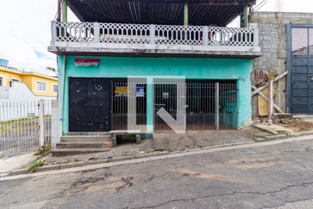 Fachada de casa à venda com 7 quartos, 200m² em Vila Verde, São Paulo