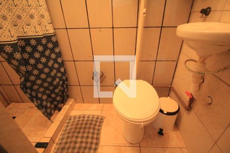 Banheiro de kitnet/studio para alugar com 1 quarto, 25m² em Centro, Salvador
