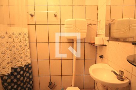 Banheiro de kitnet/studio para alugar com 1 quarto, 25m² em Centro, Salvador