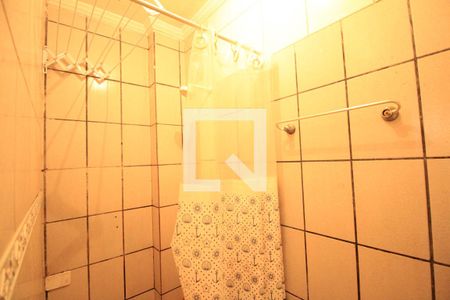 Banheiro de kitnet/studio para alugar com 1 quarto, 25m² em Centro, Salvador