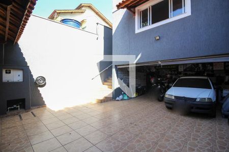 Garagem de casa para alugar com 3 quartos, 140m² em Vila do Castelo, São Paulo