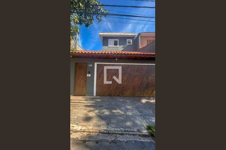 Fachada de casa para alugar com 3 quartos, 140m² em Vila do Castelo, São Paulo