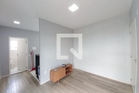 Sala de apartamento para alugar com 2 quartos, 52m² em Parque São Jorge, Campinas