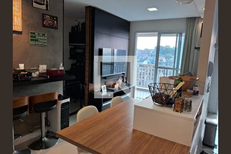 Sala de apartamento à venda com 2 quartos, 62m² em Km 18, Osasco