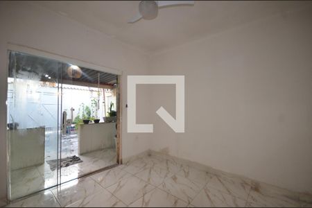 Sala de casa para alugar com 2 quartos, 80m² em Campo Grande, Rio de Janeiro