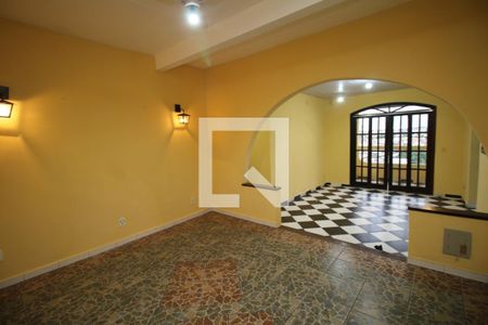 Sala de tv de apartamento para alugar com 3 quartos, 110m² em Brás de Pina, Rio de Janeiro