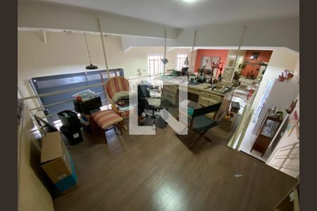 Casa à venda com 5 quartos, 360m² em Jardim da Gloria, São Paulo