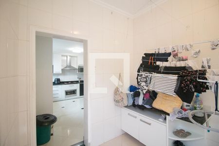 Área de Serviço de casa à venda com 4 quartos, 343m² em Cabral, Contagem