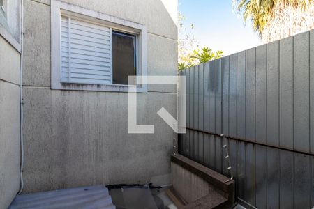 Suíte 2 - Vista de casa de condomínio à venda com 2 quartos, 80m² em Vila Vitorio Mazzei, São Paulo