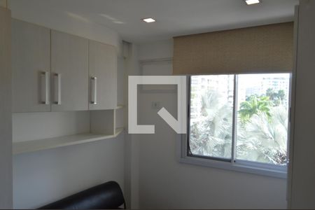 Quarto de apartamento para alugar com 2 quartos, 65m² em Jacarepaguá, Rio de Janeiro